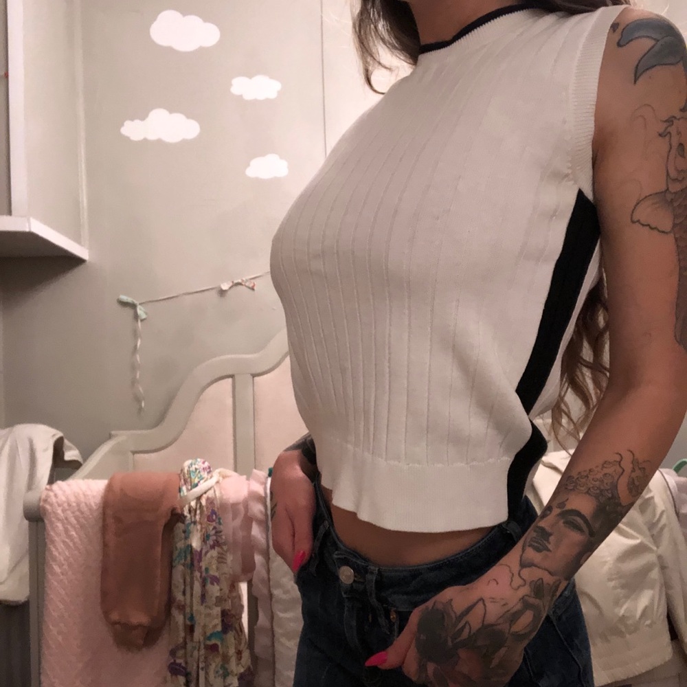 Luxury cropped sweater